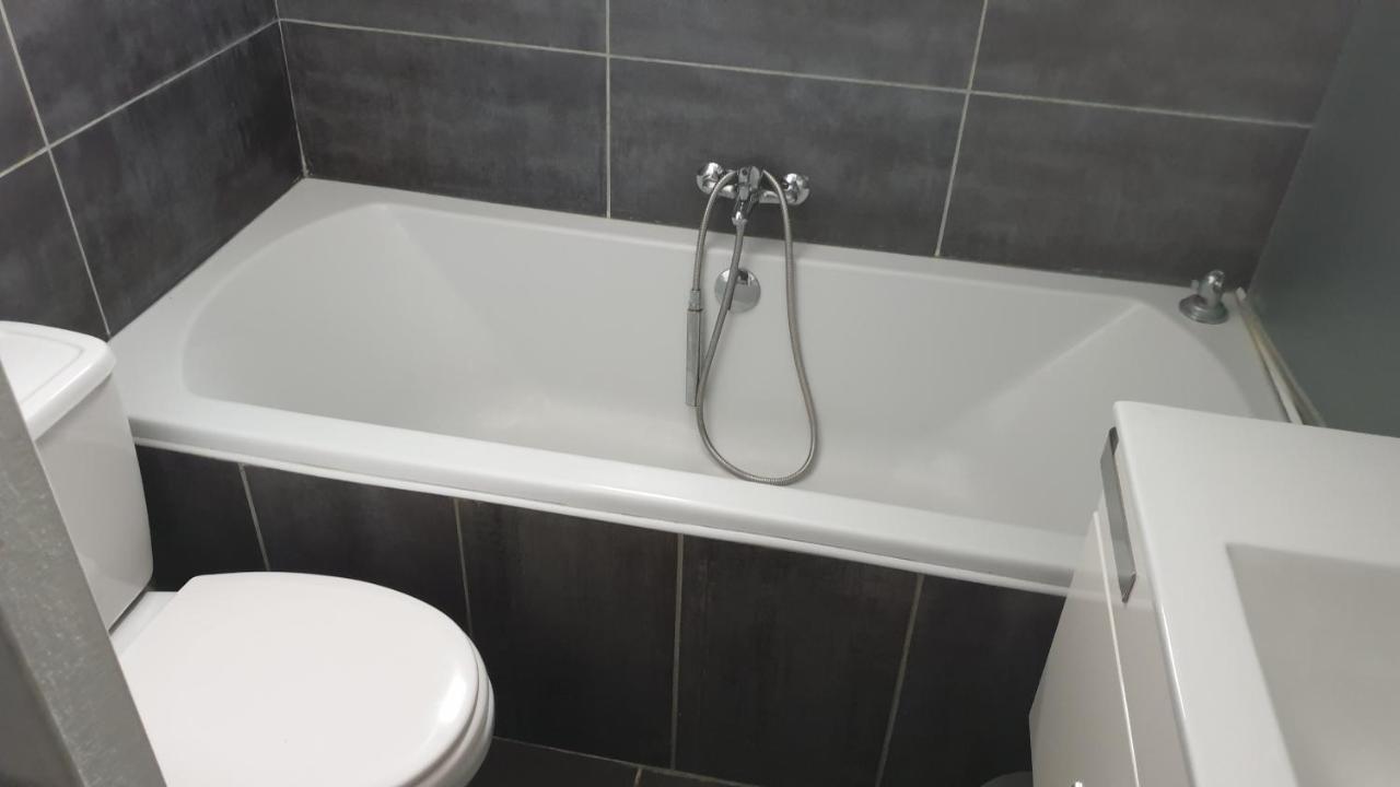 Gite, Fitness&Billard gratuit&SPA Mas la Farelle Nîmes Esterno foto